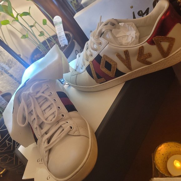 Authentic Gucci mens shoe all inclusive